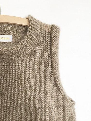Saga Vest - Spektakelstrik - Mie Firring