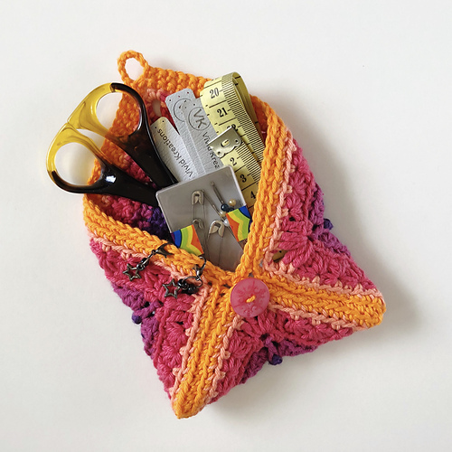 Granny Square Pouch photo 3