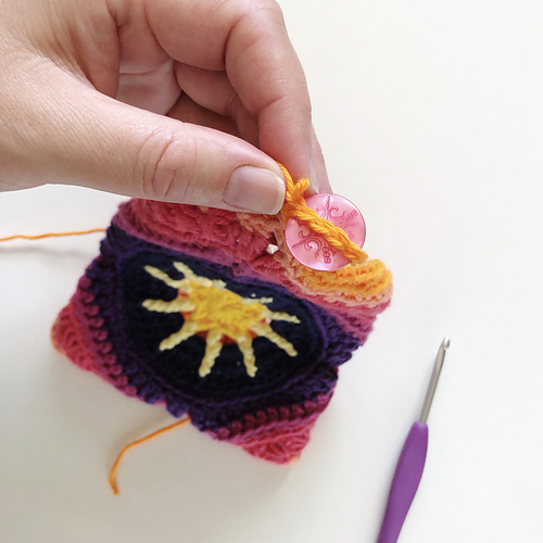 Granny Square Pouch photo 5