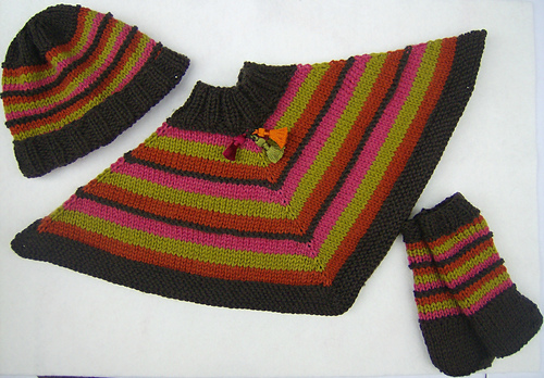 Poncho, bottes et bonnet Chocolat photo 1