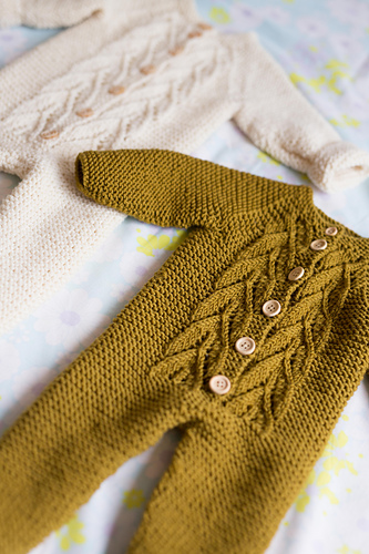 Bladrilledress / Garter leaves suit - Marianne J. Bjerkman