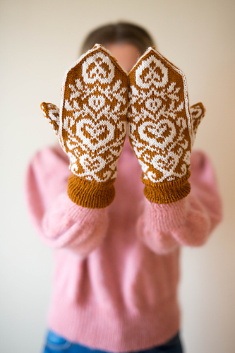 Pepperhjertevotter / Ginger heart mittens - Marianne J. Bjerkman
