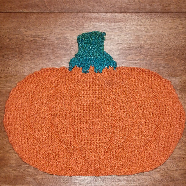 Ravelry Pumpkin placemat pattern by Miniature Meve
