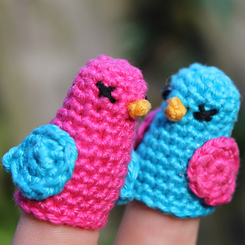 Two Little Dickie Birds - finger puppets photo 3