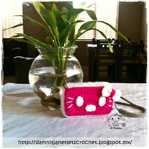 Hello Kitty Camera Cozy photo 1