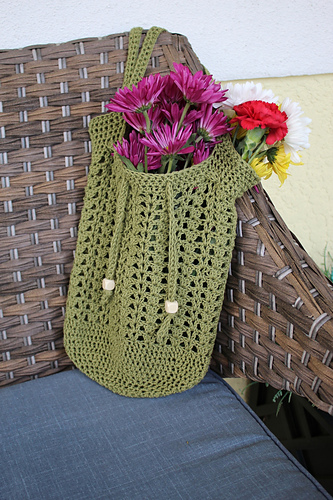 Katie Tote photo 7