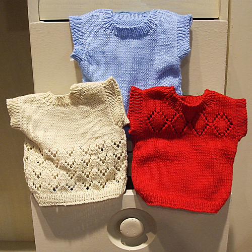 Ravelry Baby Singlets (Three Styles) pattern by Leanne Crofts