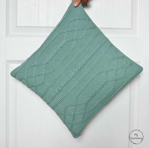 Cable Diamond Pillow photo 9