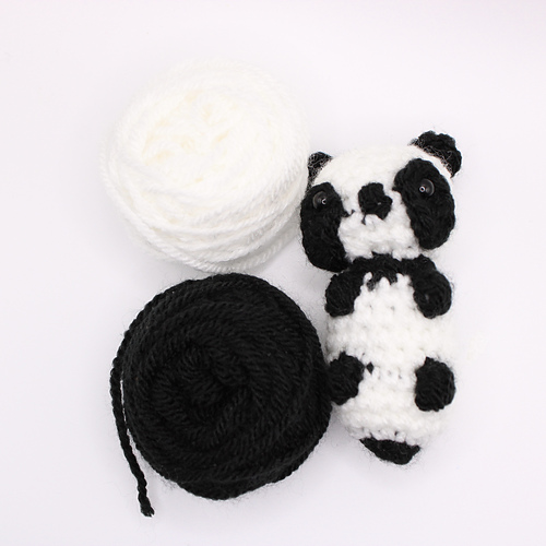 Panda Amigurumi - Li Howell