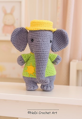 Elephant / Elefant