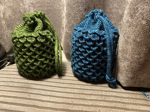 Small dragonscale dice bag photo 2