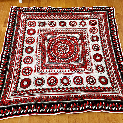 Sophie loves Lilla Bjorn Winter Blanket photo 5