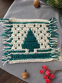 Ravelry: Christmas Tree Coaster Mosaic Mug Rug pattern by Nastya Burlaka