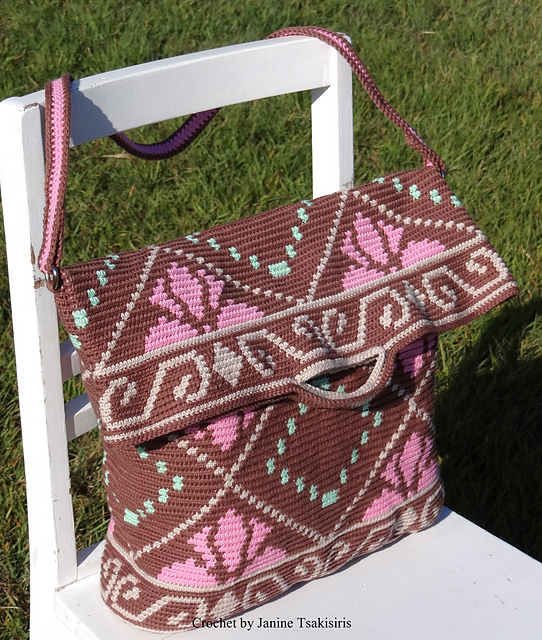 Ravelry Fold Over Bag pattern by Janine Tsakisiris