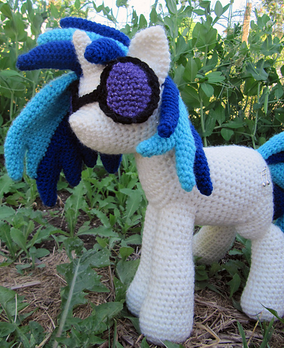 Vinyl Scratch Min Lille Pony - Nerdy Knitter Designs