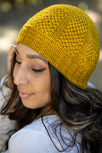 Ravelry: Nydia Hat pattern by Vanessa Smith