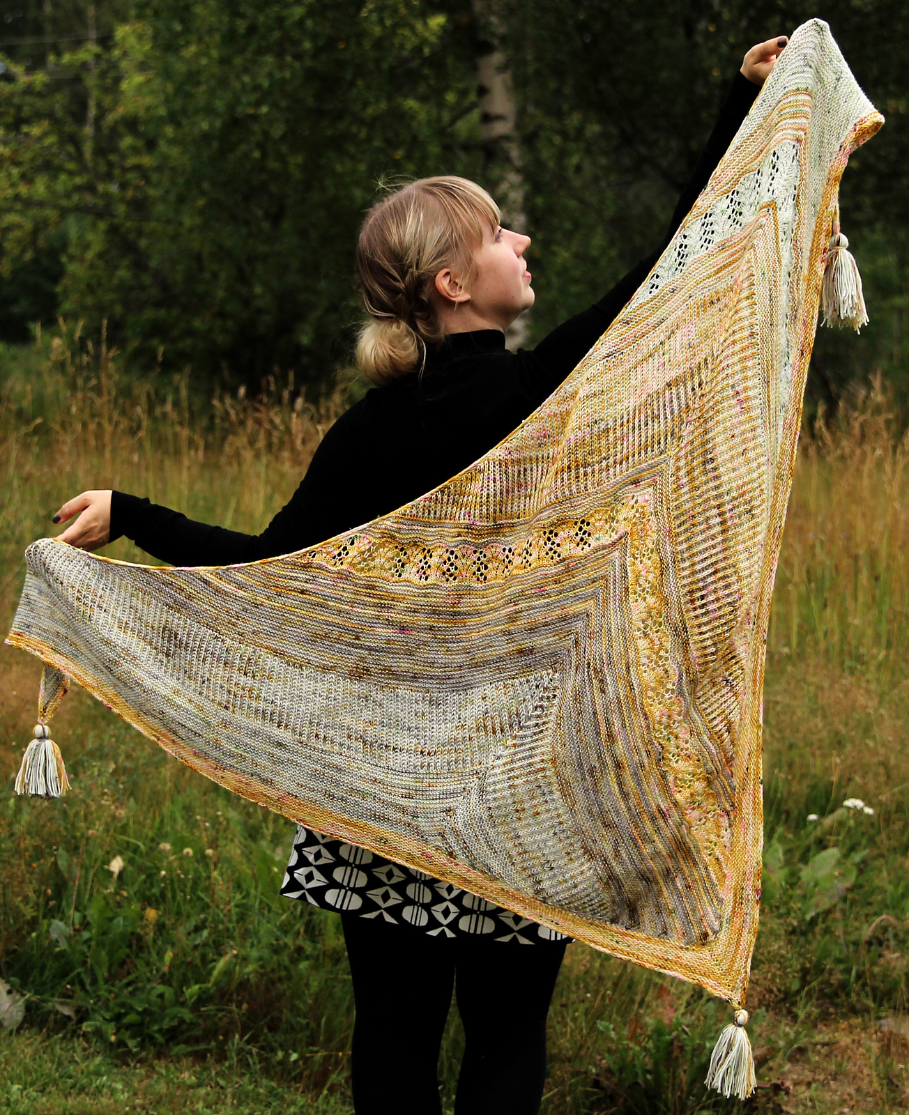 Shake it up Shawl by Anna Johanna