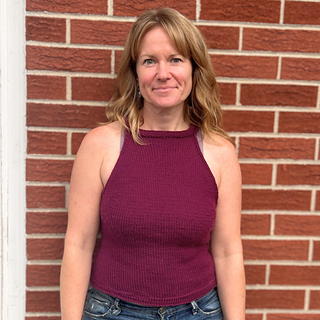 Yarn Used: Worsted weight (100% wool)
Shaping: Bust & Waist
IG: @sarahssacredknots