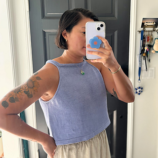 Yarn Used: DK weight (100% cotton)
Shaping: None
IG: @venonknits