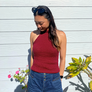 Yarn Used: 12 ply acrylic yarn
Shaping: Bust & Waist
IG: @tabmakes