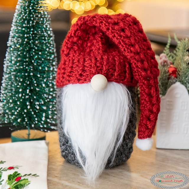 Christmas Gnome Jar Cozy