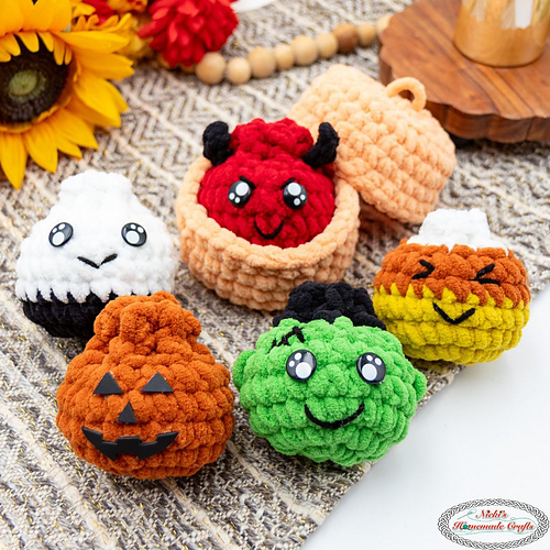 6-in-1 Halloween Crochet Dumpling