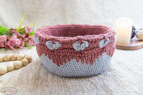 Heart Basket with Flower Divider photo 2