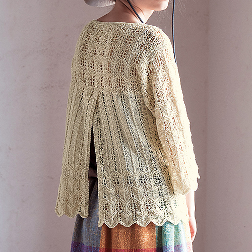 p.43 Lacy Pullover 다른 모습 1