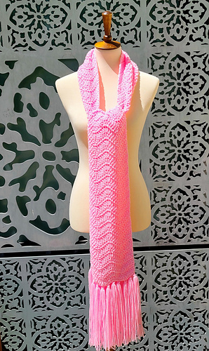 A light and feminine texture perfect for any season.