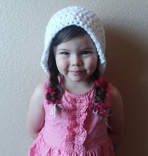 Handmaid Bonnet photo 4