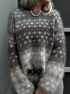 Main color 1 (MC1):
Slate grey (004) or
Light grey (8463) x
Main color 2 (MC2):
Bark brown (013) or
Elephant grey (8030) x
Main color 3 (MC3):
Cold Light beige (006) or
Grey beige (0664) x
Contrast color 1 (CC1): Off white (007) or Warm light beige (016), Önling No 3
Contrast color 2 (CC2): Cherry blossom (047), Önling No 1
Contrast color 3 (CC3): Bark brown melange (013m), Önling No 1
Contrast color 4 (CC4): Dark slate melange (002m), Önling No 1
Contrast color 5 (CC5): Ice blue (048), Önling No 3