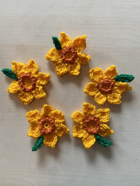 daffodil applique pattern