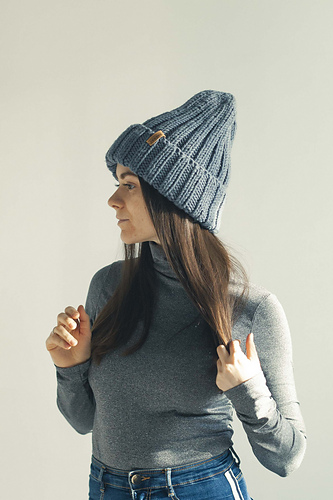 Ravelry: 2x2 Ribbed High Top Hat pattern by Anna Ivleva