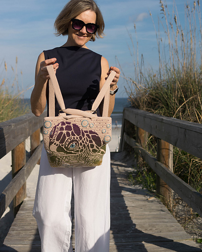 Ravelry: Sea Turtle Bag / Pillow pattern by Natalia Kononova