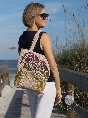 Ravelry: Sea Turtle Bag / Pillow pattern by Natalia Kononova