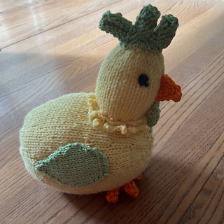 No tail feathers - she definitely needs a tail!