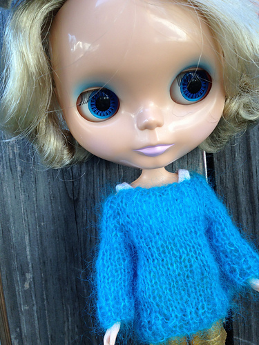 Mohair Sweater for Blythe photo 7