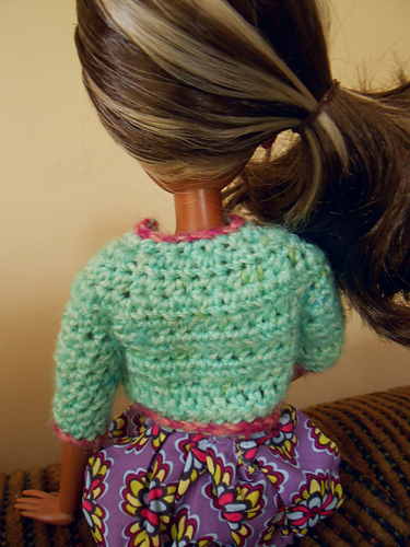 Simple Crochet Cropped Cardigan for 12" Dolls photo 3