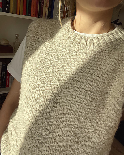 Sille Slipover - PetiteKnit