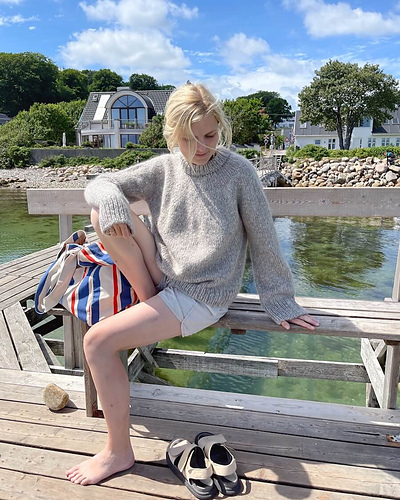 Novice Sweater - Chunky Edition - PetiteKnit