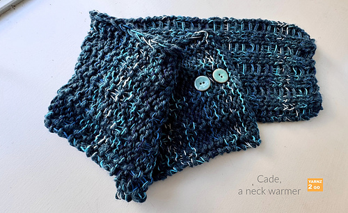 A color matching shawl pin is included in knit kits~