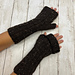 B203 Aventura Fingerless Mitts pattern 
