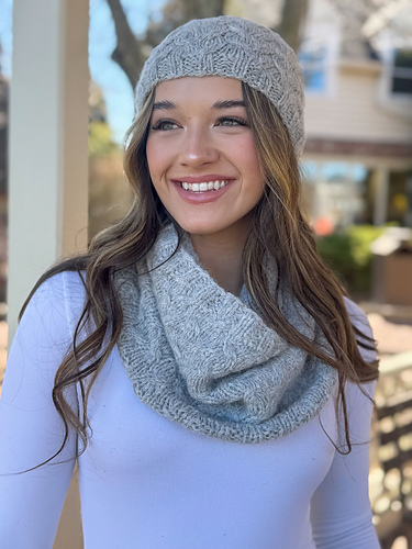 B240 Baby Llama 100 Cabled Hat and Cowl
