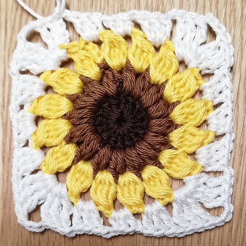 Sunflower basket photo 6