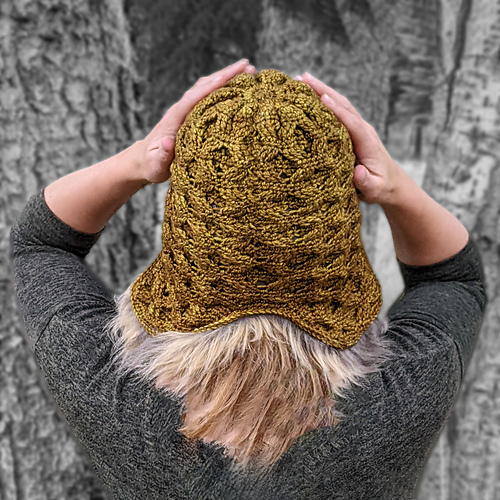 Ravelry: Lucent Trapper Hat pattern by Dana Clason