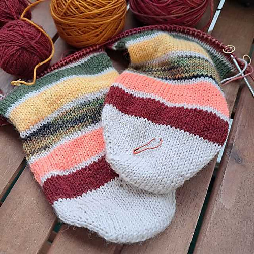 Magic Socks Pattern Ravelry: Advent magic socks pattern by Janka z Propletence