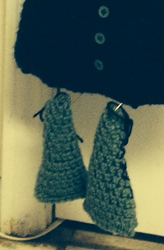 WITCH DOOR HANGER with BOOTS photo 1