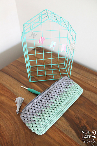 Puff stitch ombré pouch / Estoig degradat p. cigró photo 2
