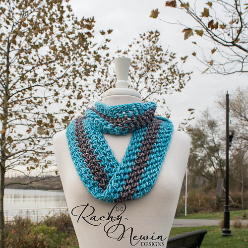 Herringbone HDC Scarf photo 1