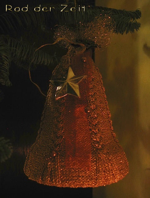 Ravelry: Christmas bell pattern by Carola Ulrich
